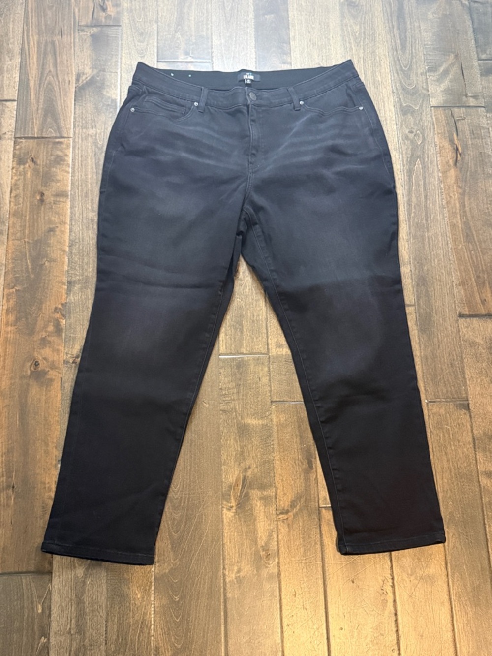 Black Women's Stretch Slim Jeans